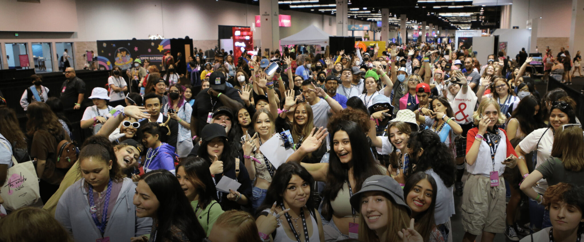 Get Your VidCon Anaheim 2025 Tickets Now!